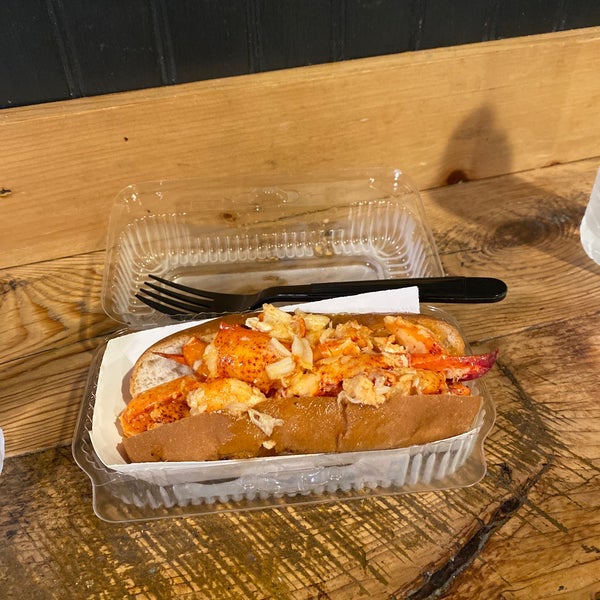 Pauli's North End 65 Salem St