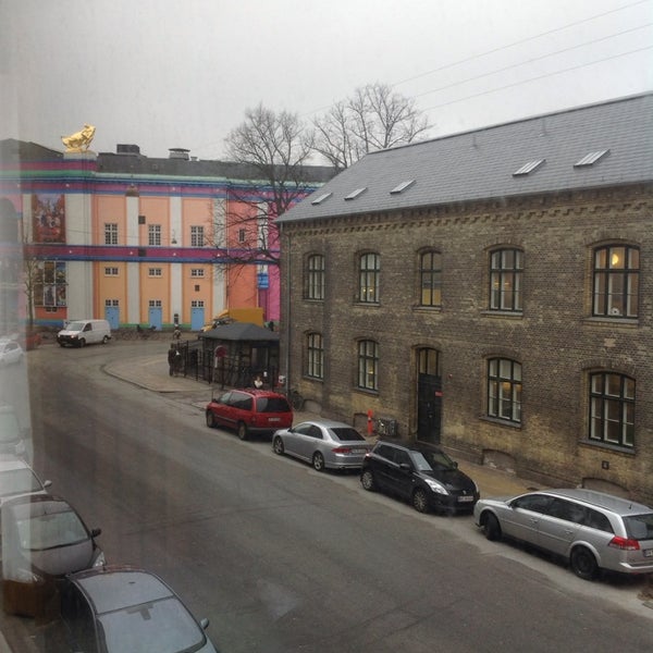 Foto scattata a Ascot Apartments da Oleg M. il 2/20/2014