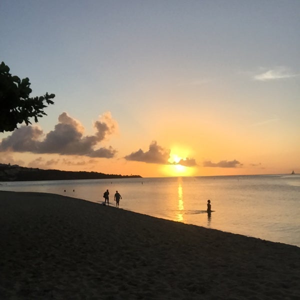 Photo prise au Radisson Grenada Beach Resort par Damon S. le9/22/2015