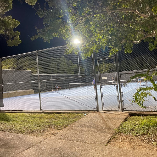 austin tennis center hours