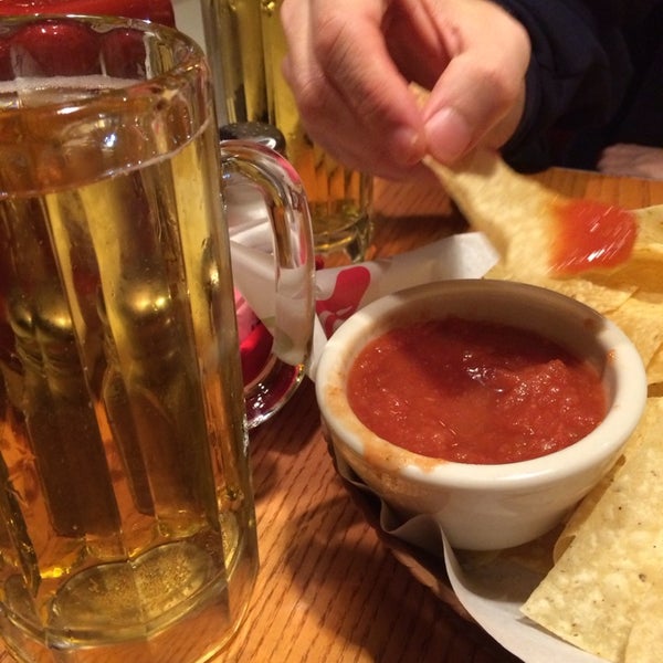 Photo taken at Chili&#39;s Grill &amp; Bar by John H. on 2/23/2014