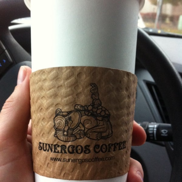 รูปภาพถ่ายที่ Sunergos Coffee โดย Mark R. เมื่อ 11/26/2013