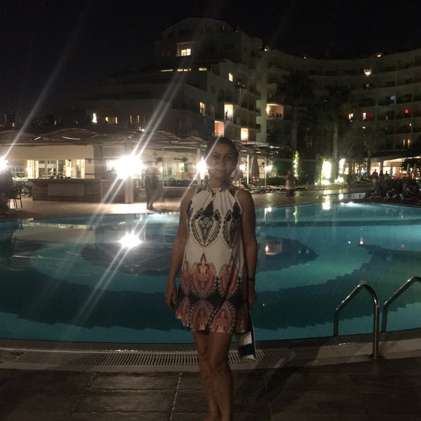 Foto scattata a Sealight Resort Hotel da Beyhan il 8/9/2019