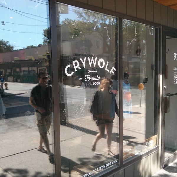 รูปภาพถ่ายที่ Crywolf โดย Brian S. เมื่อ 7/12/2013