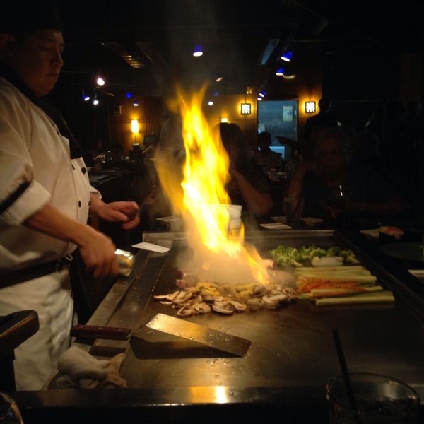 Photo taken at Shinto Japanese Steakhouse &amp; Sushi Bar by Bob M. on 6/16/2014