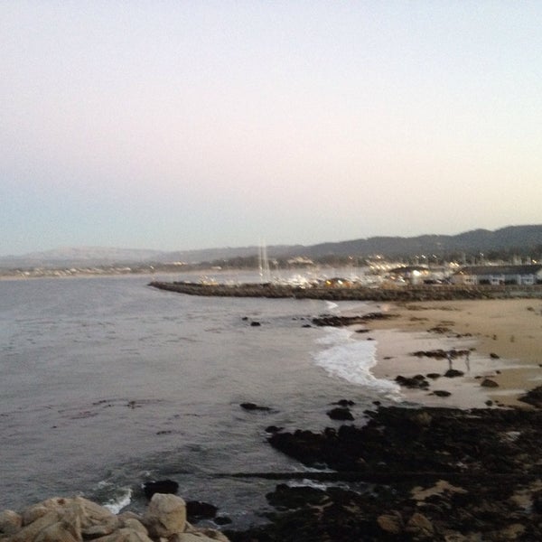 รูปภาพถ่ายที่ Monterey Bay Inn โดย Sue F. เมื่อ 11/5/2013