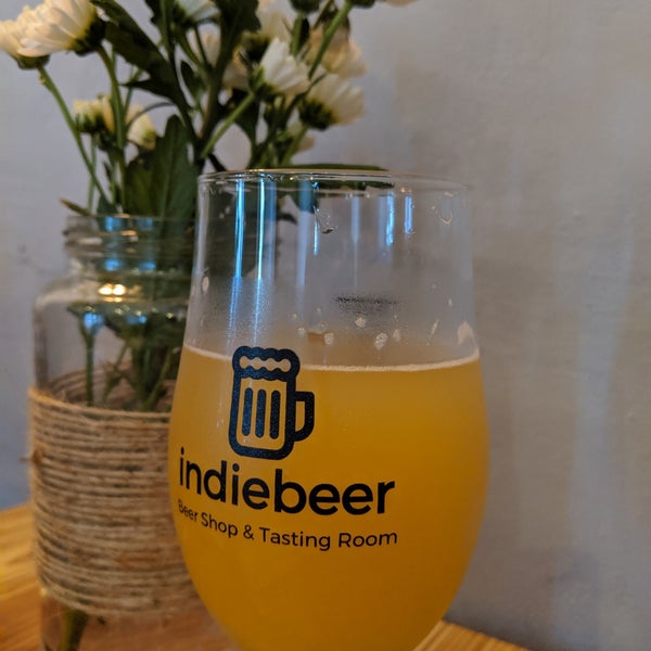 Photo taken at Indiebeer by Thomas C. on 6/15/2019