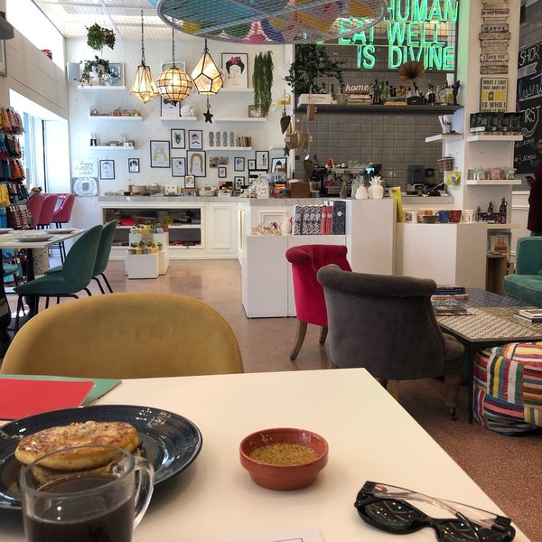 7/28/2019にHmd Mgr 8.がHome Sweet Home Café And Storeで撮った写真