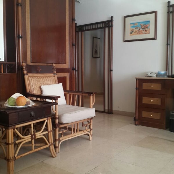 Foto tirada no(a) Jolie Ville Royal Peninsula Hotel &amp; Resort por Bico G. em 8/24/2014
