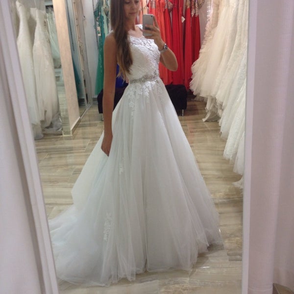 Vestidos de novia en alquiler en santo domingo — Vigsel Store