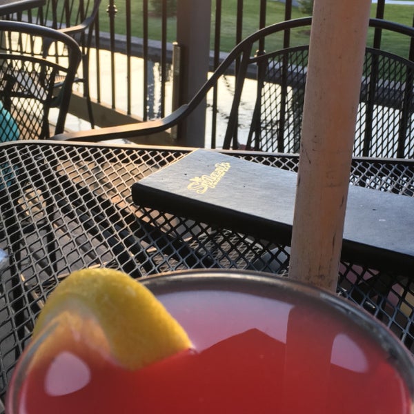 Splash Martini Bar Lounge in Oconomowoc