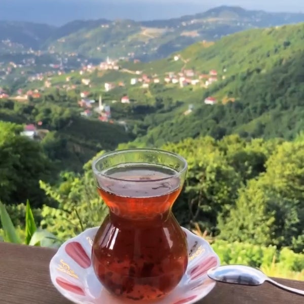 Das Foto wurde bei Modatepe Restaurant von Duygu Akgün Sarı am 7/23/2021 aufgenommen