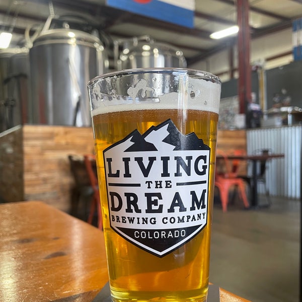 8/7/2023 tarihinde Stephen O.ziyaretçi tarafından Living The Dream Brewing'de çekilen fotoğraf