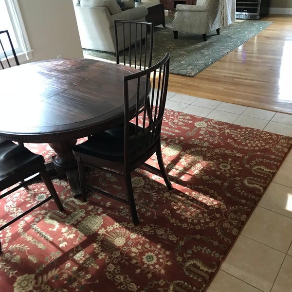 Photo taken at Sudbury Rug And Home by Sudbury Rug And Home on 8/2/2018