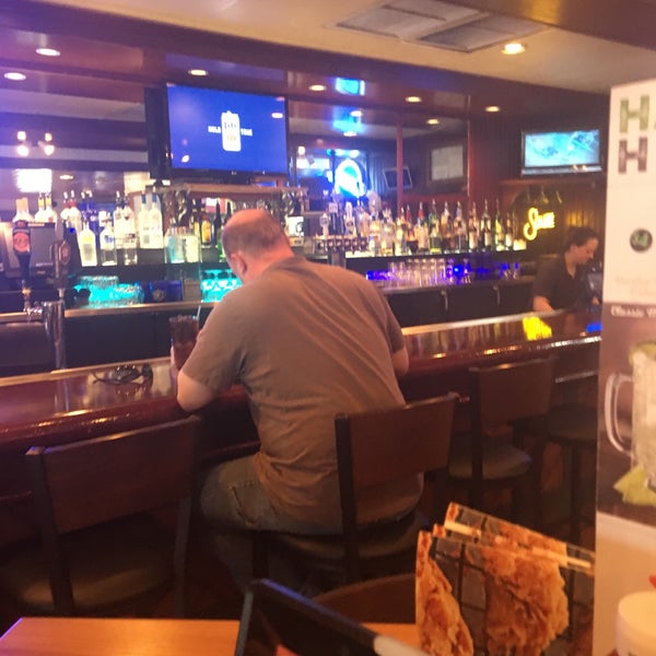 Photo taken at Chili&#39;s Grill &amp; Bar by Linda T. on 4/25/2017