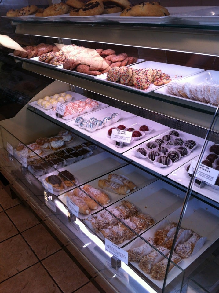 Martino s Bakery Bakery In Burbank Martino s Bakery Bakery In Burbank