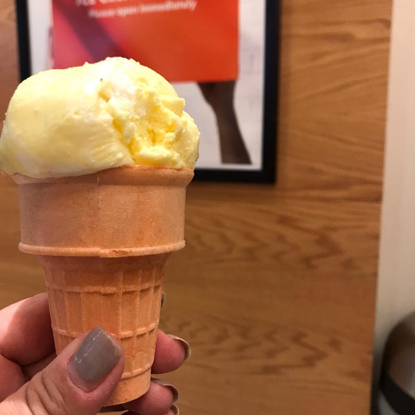 Das Foto wurde bei Jeni&#39;s Splendid Ice Creams von Alina S. am 9/14/2019 aufgenommen