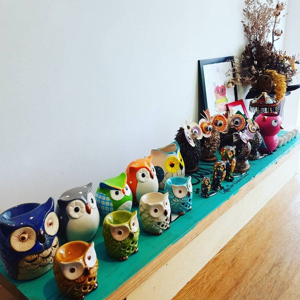 Photo taken at The Owls Café by Su Yin O. on 6/17/2018