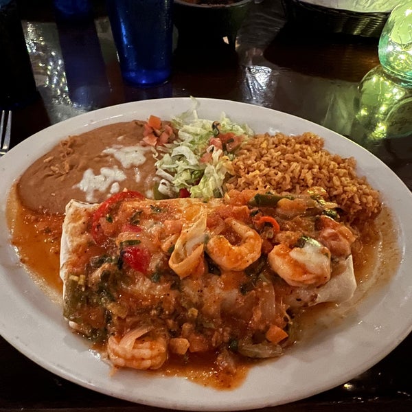 the shrimp burrito is on point.