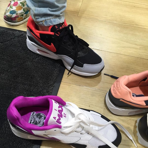 Abc Mart Shoe Store In 秋葉原
