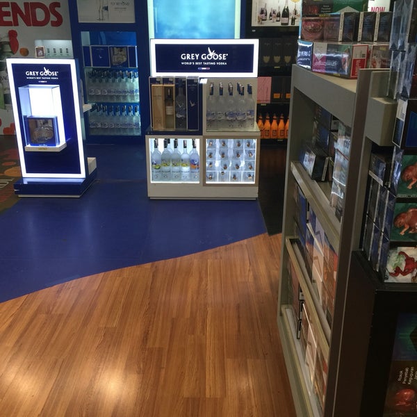 Photos At Eraman Duty Free Sepang Selangor