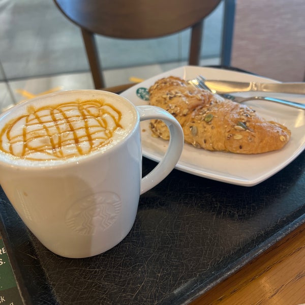 Starbucks Jurong East 15 tips