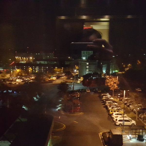 Photo taken at BWI Airport Marriott by burndive on 11/28/2017