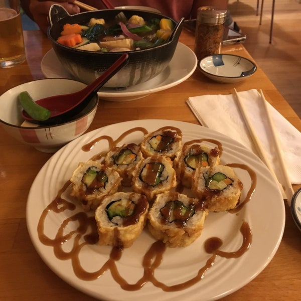 Photo taken at Cha-Ya Vegetarian Japanese Restaurant by Pree A. on 9/30/2017