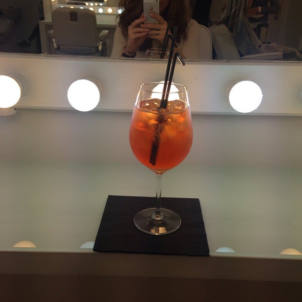 Das Foto wurde bei haze hairdressing bar von Елена am 4/20/2017 aufgenommen