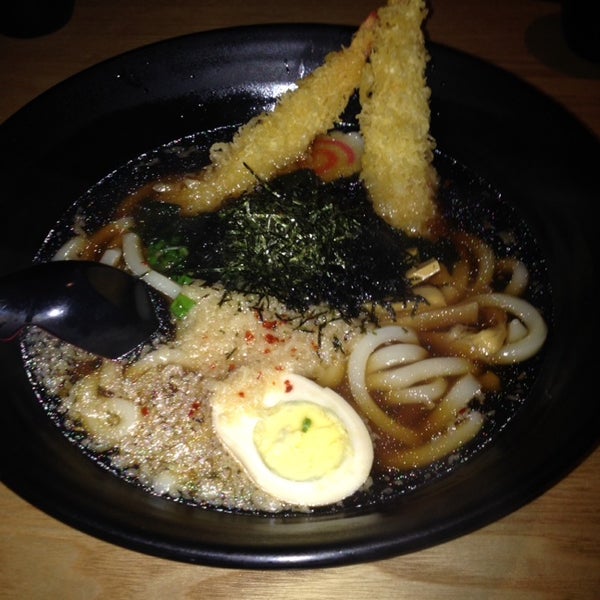 Das Foto wurde bei Sakanaya Restaurant von Natalie T. am 5/22/2014 aufgenommen