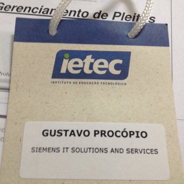 Das Foto wurde bei Instituto de Educação Tecnológica (IETEC) von Gustavo am 4/9/2014 aufgenommen