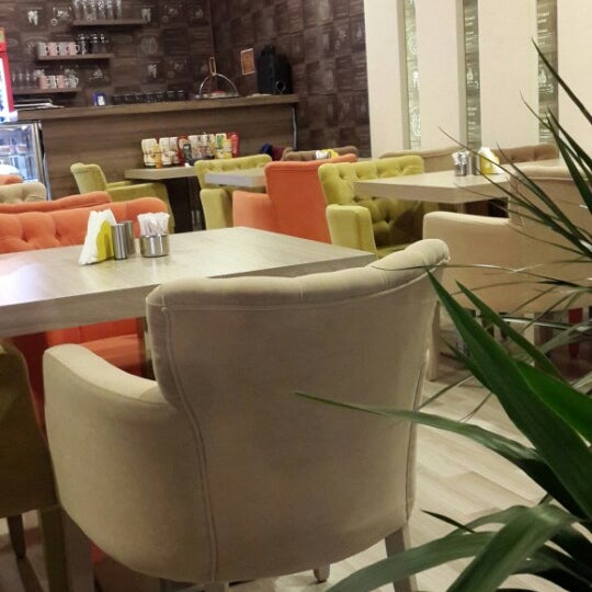Foto tomada en Juju Cafe  por Selçuk A. el 5/21/2014