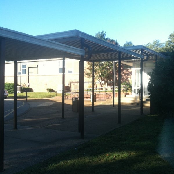 LEAD Middle School 1 tip from 28 visitors