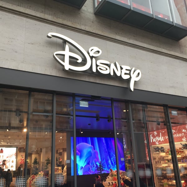 Photo taken at Disney Store by Sabrina on 12/8/2017