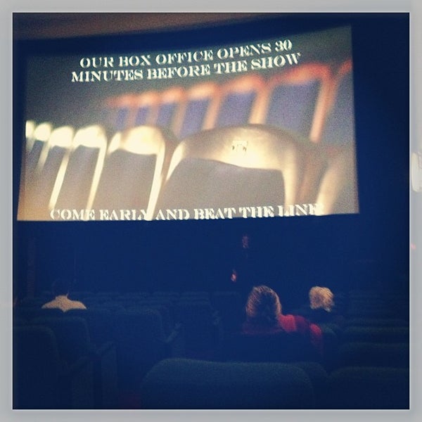 12/11/2012 tarihinde Nikin N.ziyaretçi tarafından Revue Cinema'de çekilen fotoğraf