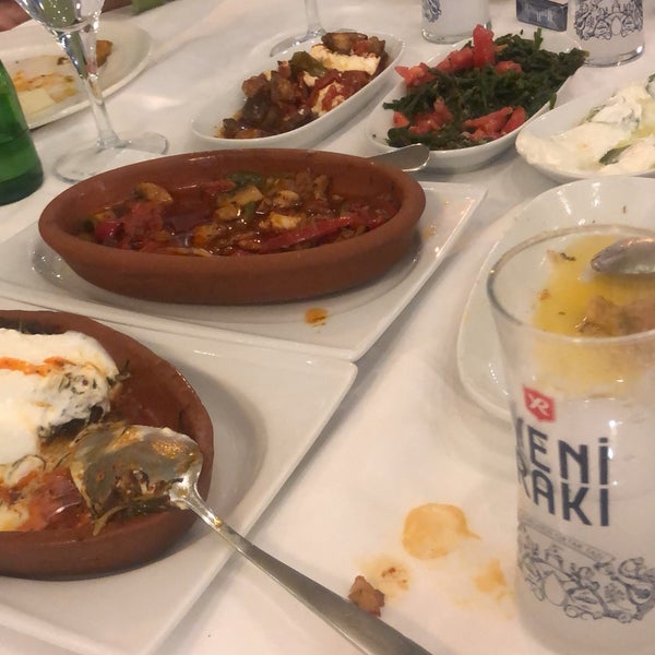 Foto scattata a Boncuk Restaurant da Bugra T. il 6/29/2019