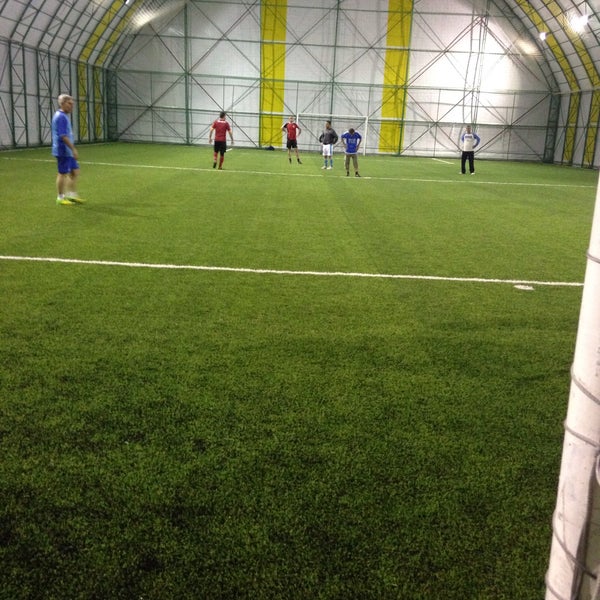 ay isigi hali saha futbol stadyumu