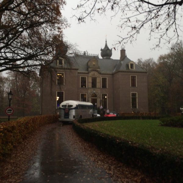11/30/2014 tarihinde Stefano F.ziyaretçi tarafından Kasteel Oud Poelgeest'de çekilen fotoğraf