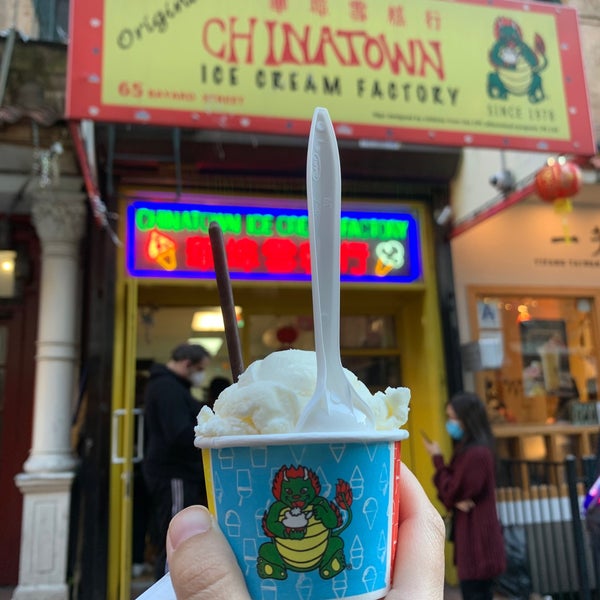 3/20/2021 tarihinde Kate L.ziyaretçi tarafından The Original Chinatown Ice Cream Factory'de çekilen fotoğraf