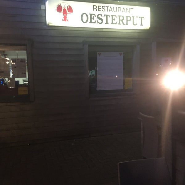Photo prise au Restaurant Oesterput par Bart v. le10/21/2017