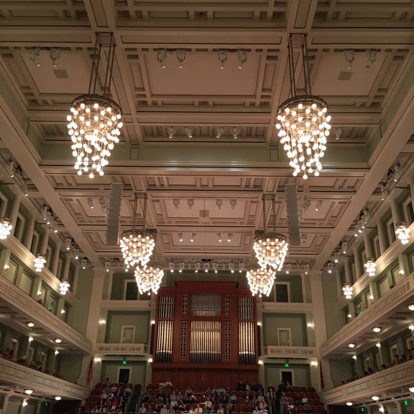 4/29/2017 tarihinde Jimmy C.ziyaretçi tarafından Schermerhorn Symphony Center'de çekilen fotoğraf