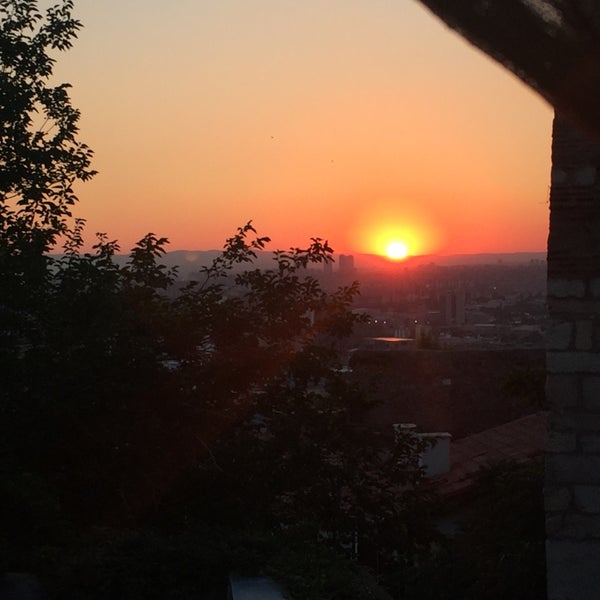 Das Foto wurde bei Kınacızade Konağı von Hülya Ç. am 7/26/2019 aufgenommen