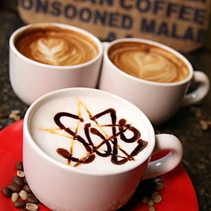 Photo taken at Sozo Coffee Roasting &amp; Espresso Bar by Sozo Coffee Roasting &amp; Espresso Bar on 8/4/2015