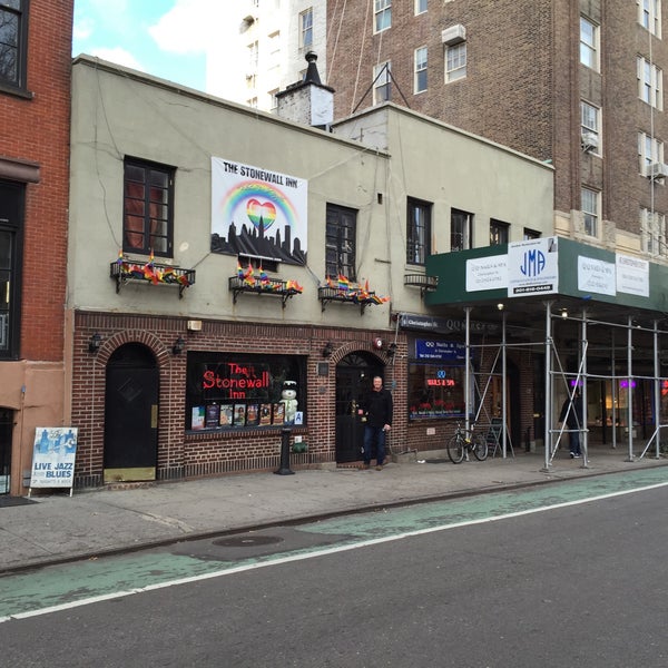 Foto tirada no(a) Stonewall Inn por Craig W. em 1/2/2015