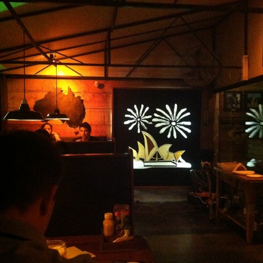 11/18/2012にCintia D.がDidge Steakhouse Pubで撮った写真