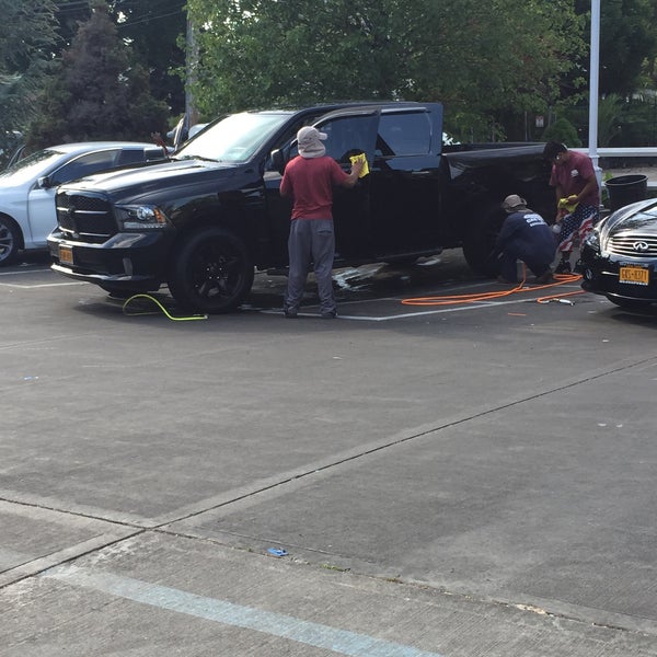 Cottage Car Wash 960 Stewart Ave