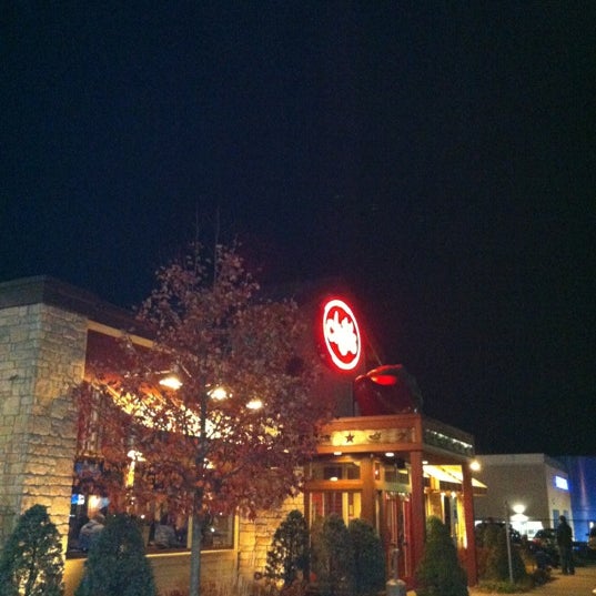 Photo taken at Chili&#39;s Grill &amp; Bar by Aaron C. on 11/10/2012