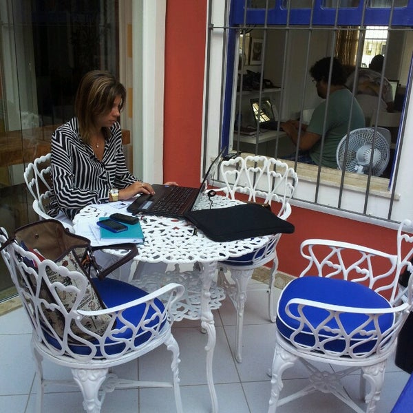 รูปภาพถ่ายที่ Bahia Prime Hostel โดย André M. เมื่อ 1/20/2014
