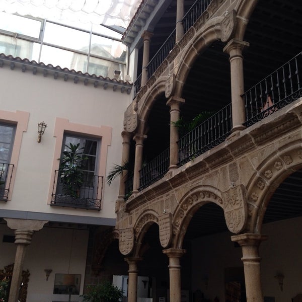 Foto diambil di Hotel Palacio de Los Velada oleh Apartamentos Rurales L. pada 7/15/2014