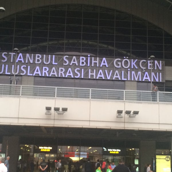 6/22/2015 tarihinde N@zmiye g@mze D.ziyaretçi tarafından İstanbul Sabiha Gökçen Uluslararası Havalimanı (SAW)'de çekilen fotoğraf